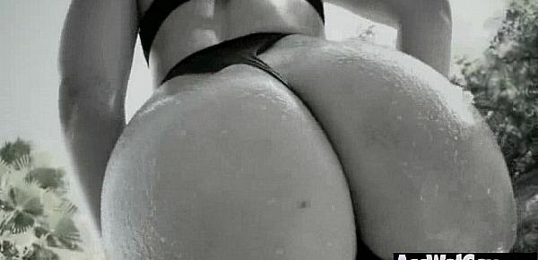 Girl With Huge Round Ass Get Oiled And Bang Hard video-18